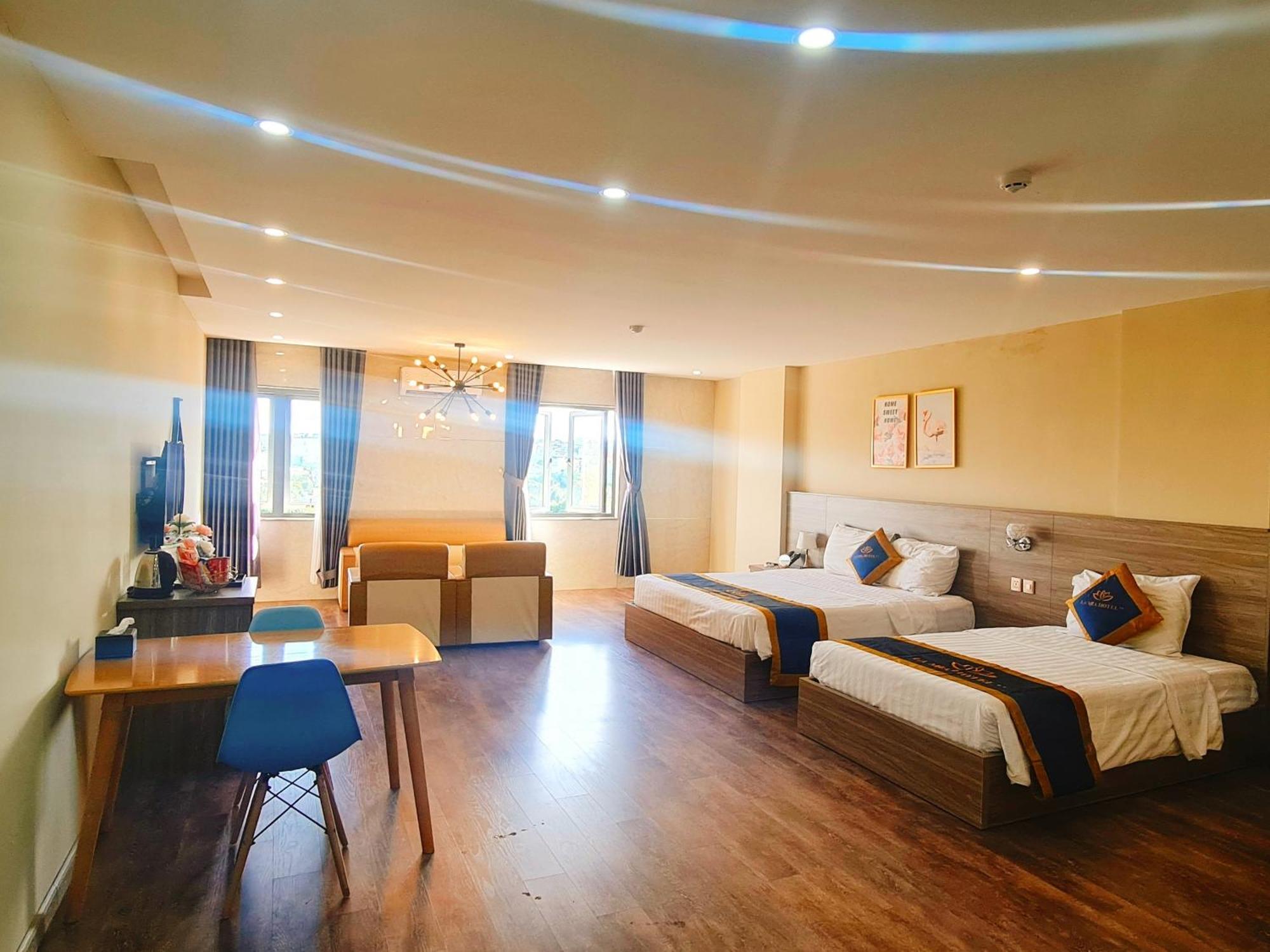 פלייקו La Mia Lakeview Hotel מראה חיצוני תמונה