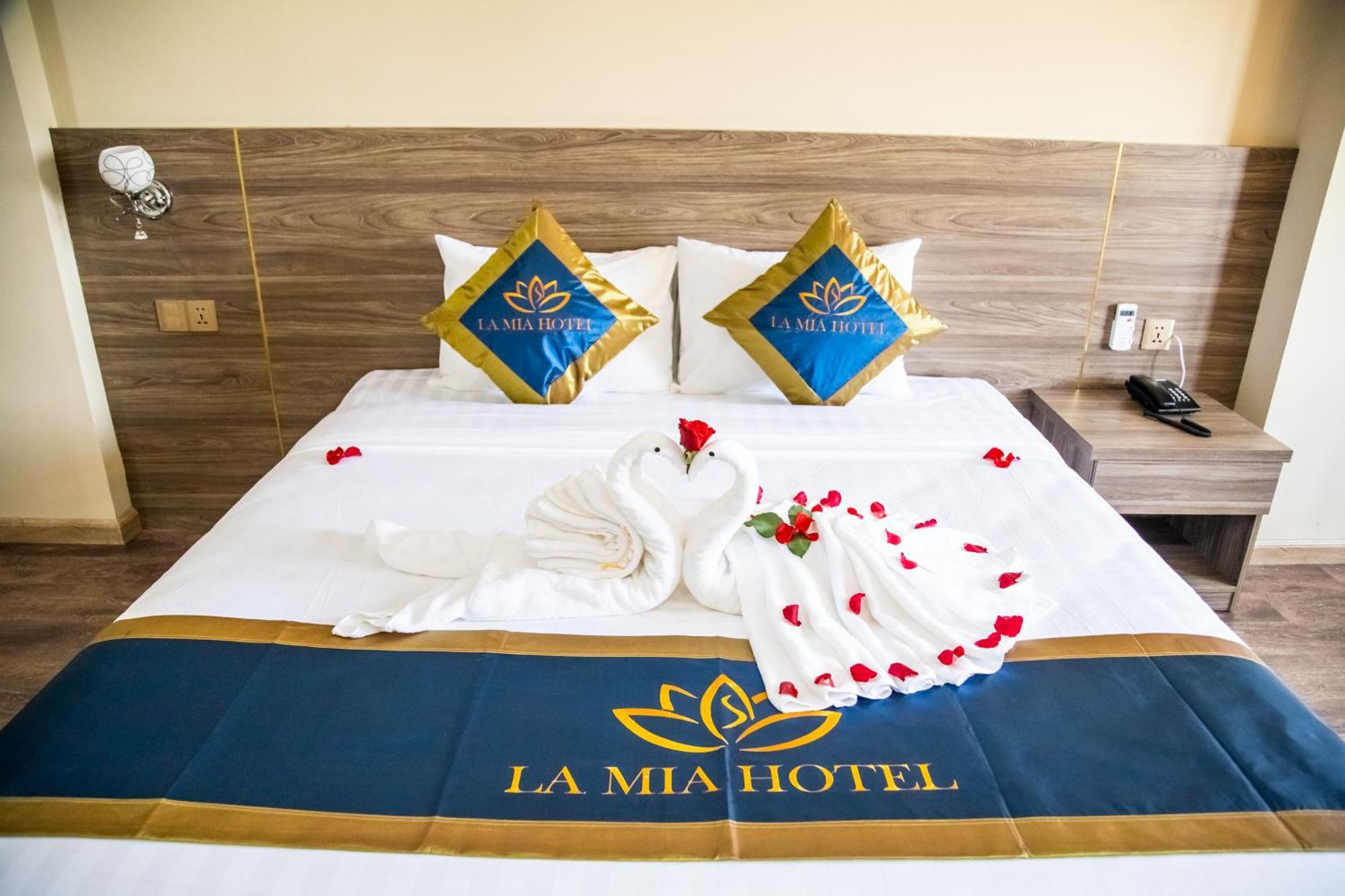 פלייקו La Mia Lakeview Hotel מראה חיצוני תמונה